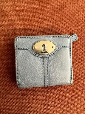 Fossil Blue Leather Bifold Wallet Compact Snap Closure